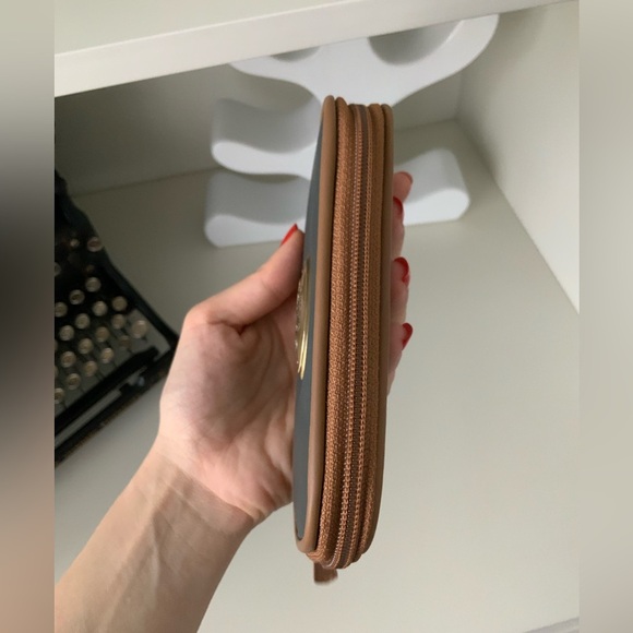 Vintage 2000’S GUESS Watch Fabric and Leather Green Travel Carry Case Unisex - Picture 4 of 8